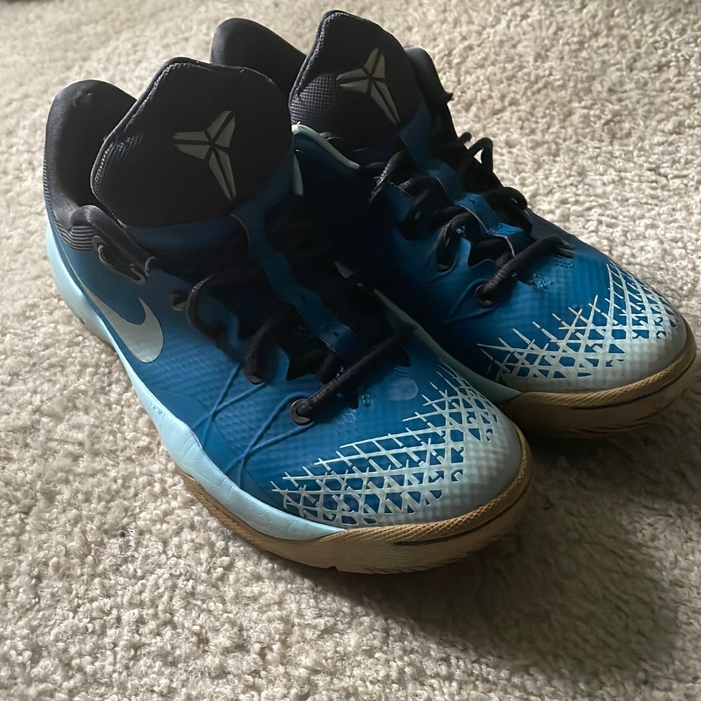 Kobe venomenom 4s Size 10.5 Blue